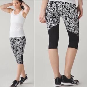 Lululemon Real Quick Crop Posey Black Roses